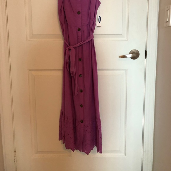 NEW WITH TAGS - Old Navy Maxi dress. - Picture 4 of 5